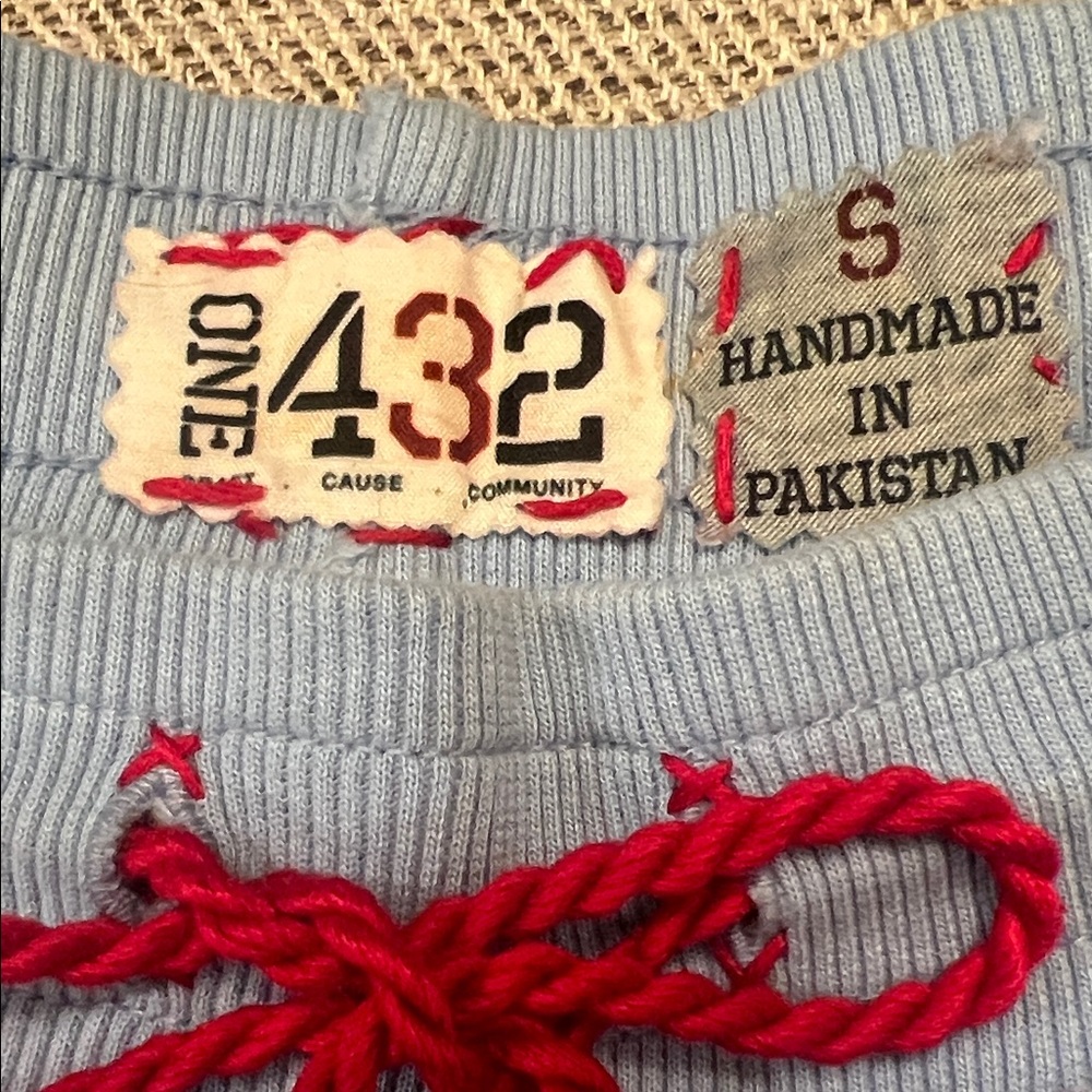 Stylish Light Blue Athletic Shorts with Red Accents‎ - Picture 2 of 7